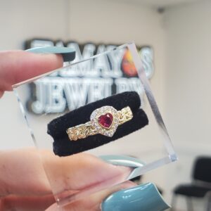 Chino Link Heart Ring 10k