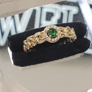 Chino Link Ring with Green Stone 10k