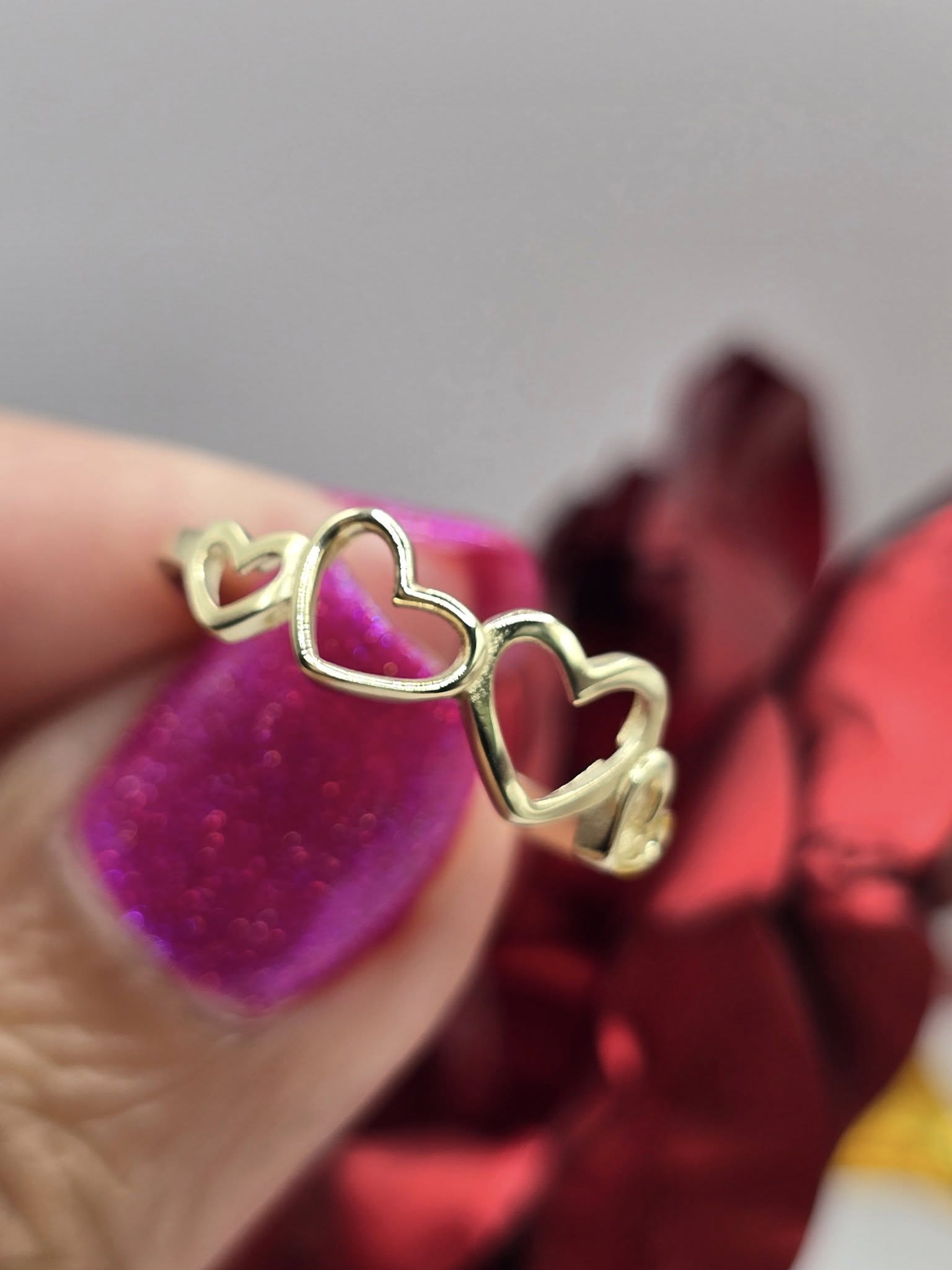 Hearts Ring 10k - Image 2