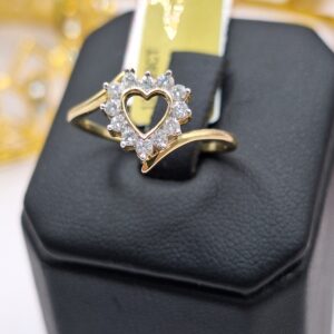 10K HEART RING WITH DIAMONDS