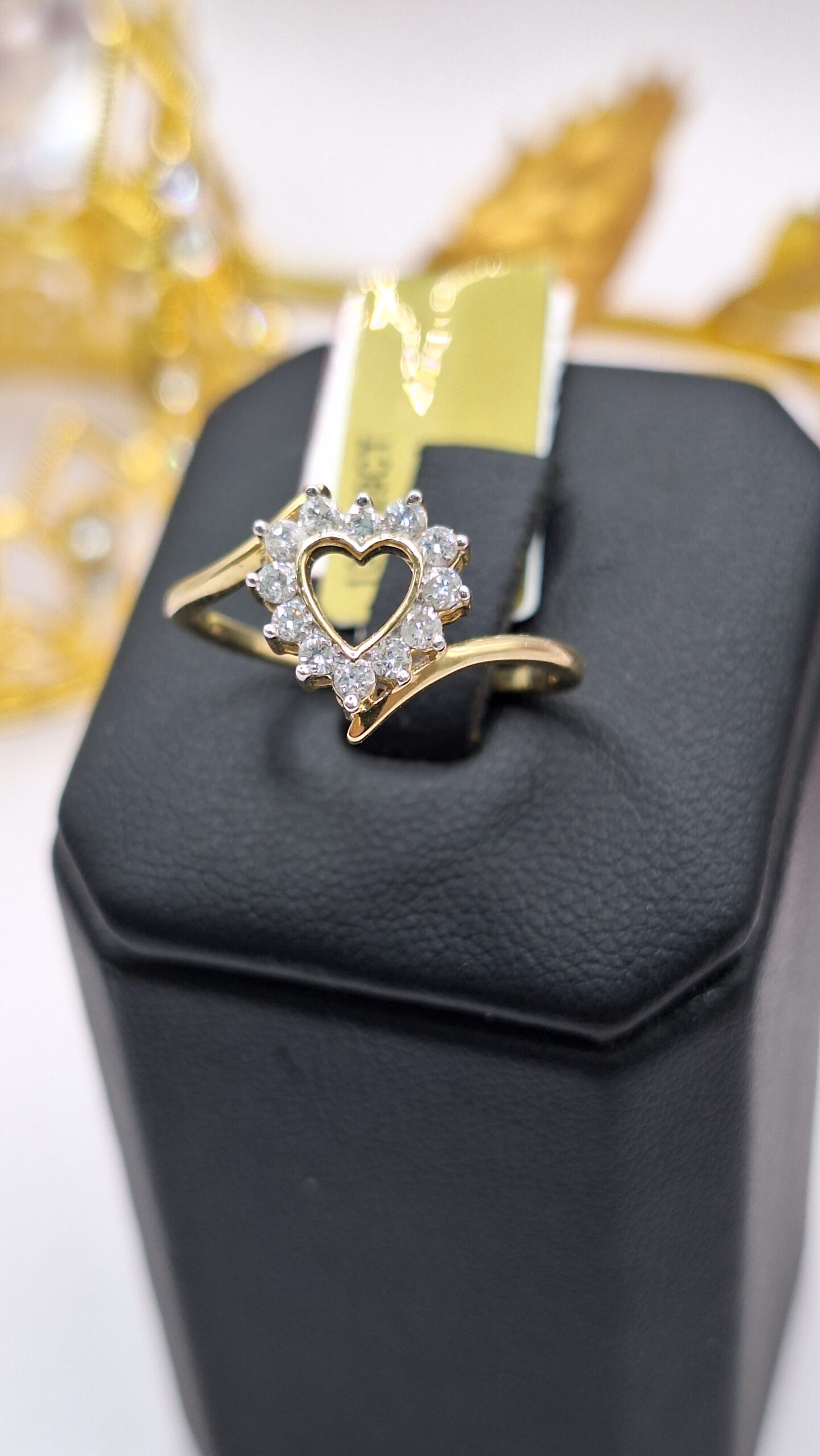 10K HEART RING WITH DIAMONDS