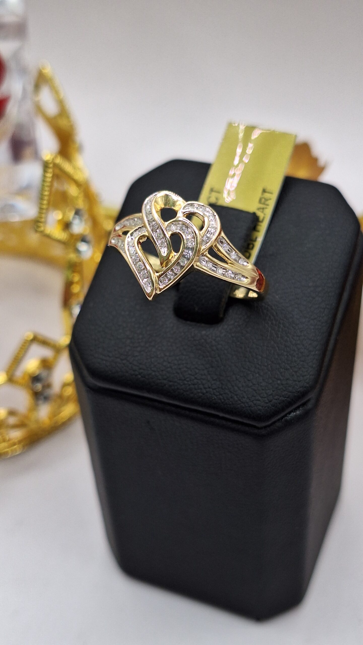 10K HEART RING WITH DIAMONDS - Image 2