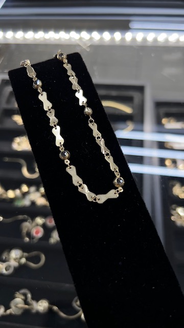 Women's Bracelet 10k - Image 2